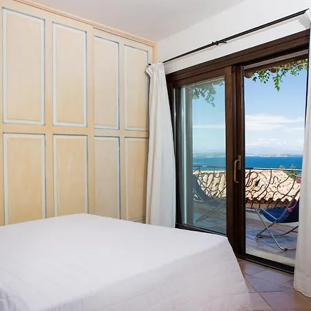 Prázdninový dům Cala Dei Ginepri Vista Mare, Giardino, Wifi Cala Bitta